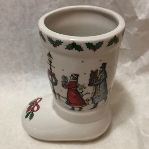 Studio Nova Porcelain CHRISTMAS SHOPPERS Boot Vase, 5"x4”